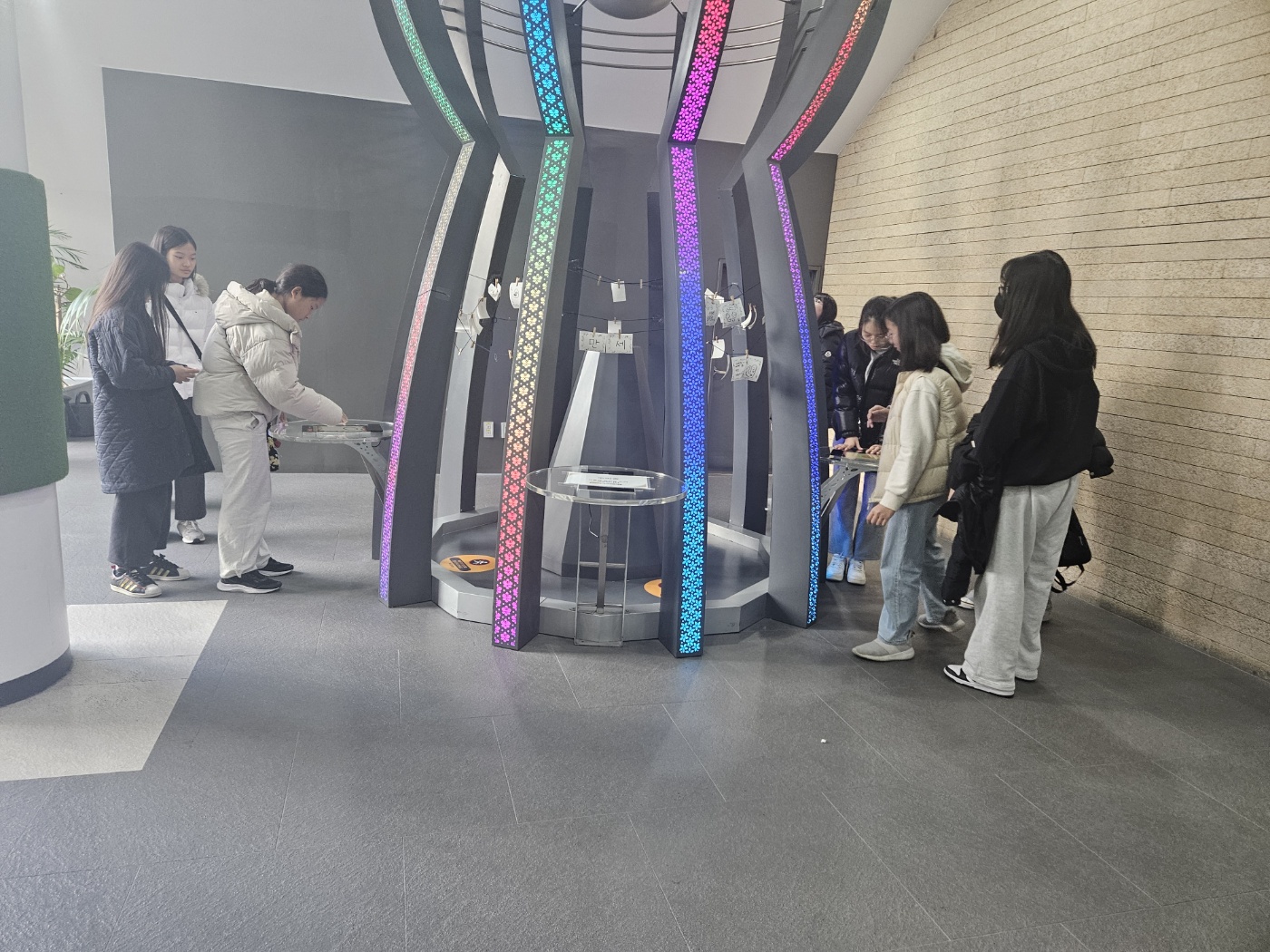 아세안문화원에 방문한 센텀초등학교 학생들1