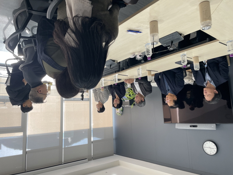 면담을 진행중인 모습