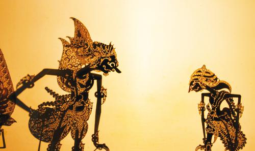 빛으로 만든 이야기: 인도네시아 와양 인형들