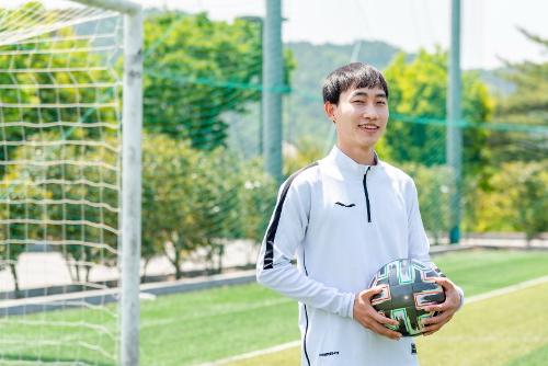 “I came to Korea for my love for football”- ĐỗAnh Văn, 3rd year, Dept. of Football Science, Honam University