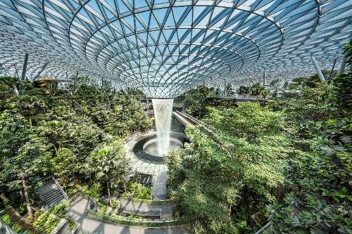 싱가포르의 세계 최고 공항 이야기