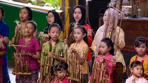 천상의 울림, 자연의 악기 인도네시아 ‘앙클룽(Angklung)’