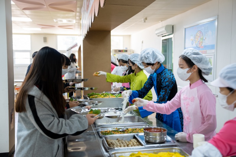[사진] 아세안 음식문화의 날(거제여중) (2).jpg