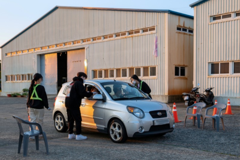 4. 발열체크 진행.jpg